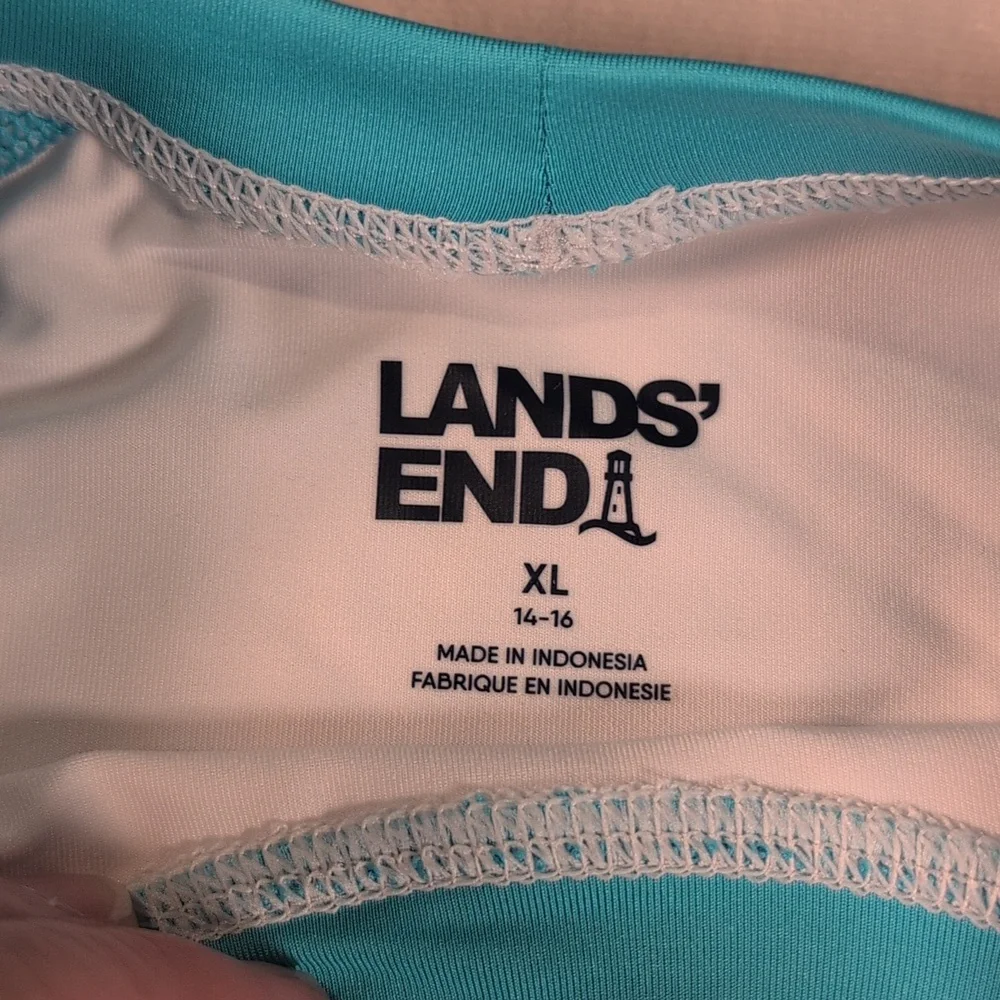 Lands' End Shark Short Sleeve Rash Guard Swim Shirt Boys Size XL